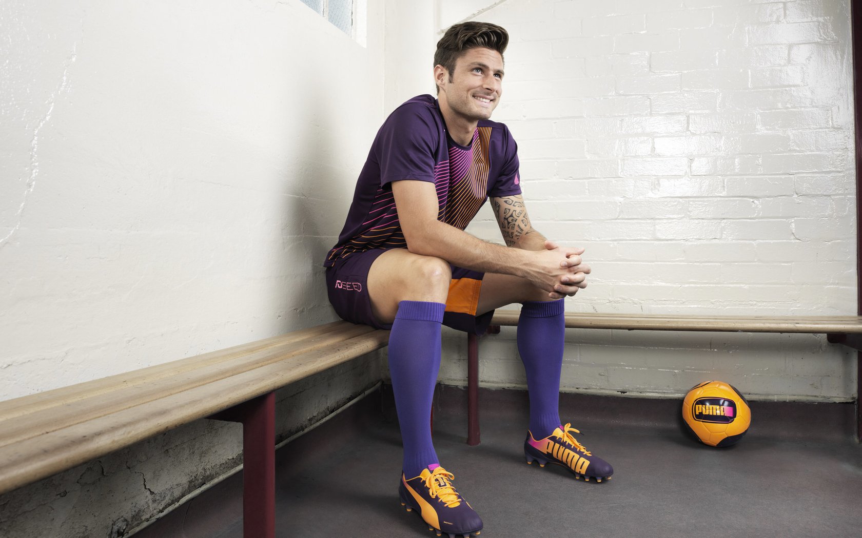 “英超精彩不断，逆转瞬间点燃现场气氛”，英超大逆转