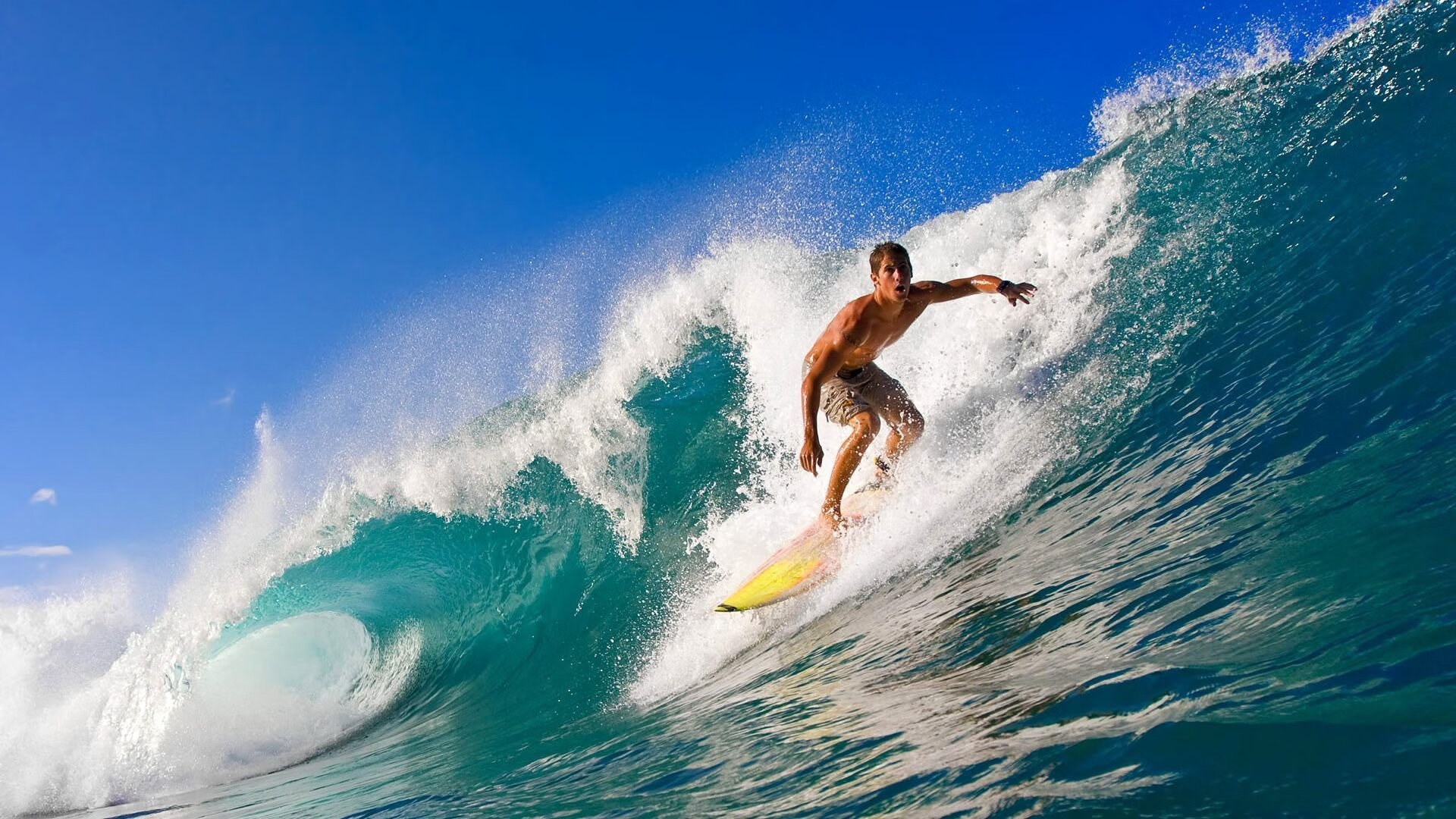 《电竞装备行业高速发展，专业设备普及程度大幅提升》，电竞设备品牌排行榜前十名